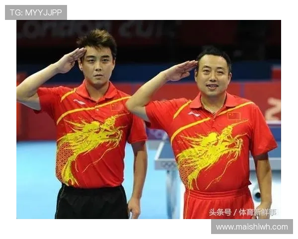 刘国梁15岁女儿勇夺高尔夫职业赛首冠 父亲喜极而泣抱起亲吻庆祝