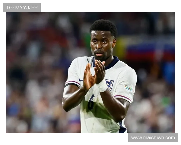 伊萨克转会利物浦揭示足球转会市场契约精神的危机与挑战